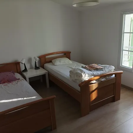 Holiday home Maison 4 A 300m De La - Climatisee Rivedoux-Plage