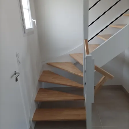 Maison 4 A 300m De La - Climatisee